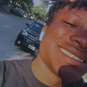 Meet your Posher, Aaron